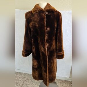 True Vintage 40s 50s Cownie-Williges Sioux City Mouton Swing Fur Coat Women's